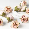 Fleurs décoratives 10pcs artificiels pour le mariage décor de maison couronnes d'artisanat de Noël bricolage Scrapbooking Box Box Silk Roses ACCESSOIRES DE BRIDAL