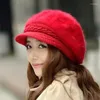 Bérets 2024 Style Winter Cap chaud Femmes décontractées Chapeaux de béret Coiffure tricot femelle le plus bas prix