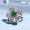 Klusterringar S925 Silver Ring Bow Emerald Luxury omgivande med hög kvalitet enkel och elegant stil mångsidig smycken för kvinnor