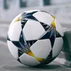 Pro Soccer Ball Officiell storlek 5 Tre lager slitage Rsistant Hållbar mjuk PU -läder Sömlös lag Match Group Training Spel 240407