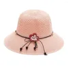 Breda randen hattar 2024 Sommarkvinnor Bow Flowers Straw Hat Outdoor Sun Sunscreen Collapsible Beach