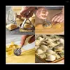 Decoratieve platen Ravioli Pasta Cutter Set Stamp Maker met houten handvat voor Dumplings Lasagna Pierogi