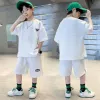 Broek jongens zomerpak tienerjongens hiphop korte mouw + broek 2 -stuk kinderen katoen solide sportkleding kind jongens kleding set