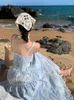 Vestidos casuais de verão praia de férias de bordado floral vestido de espaguete feminino tira sexy sem costas para trás observe de algodão feminino feminino feminino