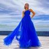 Sexy Long Royal Blue Tule prom-jurken met zijuitgesneden A-lijn een schouder geplooide vloerlengte ritssluiting avondjurken voor vrouwen