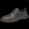 Sapatos casuais de caminhada esportiva ao ar livre masculino e lazer de couro confortável e confortável anti-esquili-skid resistente a Oxford versátil