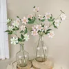 装飾的な花クレマティスデザイン結婚式の家の装飾のための人工現実的な5ヘッドの偽の花イージーケアシミュレーション