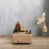 Figurines décoratines Boîte de musique de carrousel en bois exquise avec un jouet pour enfants rotatif à huit réglages - cadeau créatif pour les vacances de Noël bricolage