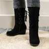 Stiefel 2024 Hochwertige Frauenschuhe Slipper-Metall-Dekoration mittelkalb Kurzpolelkeil Bootszapatos