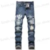 Męskie dżinsy niebieskie perforowane haftowane odznaka dżinsy małe stóp Elastyczne miasteczkowe spodnie dżinsowe Mężczyzna T240411