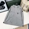 2024 Дизайнерские мужские куртки с капюшоном с NFC Bomber Windshield Jacket Вышитые значки мужчина мужские