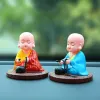 شمسية مدفوعة بالطاقة الشمسية تهتز رأس الرقص Toy Buddhist Monk Doll التماثيل تماثيل ديكورات لوحة اندفاعة السيارات