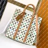 폭발 뜨거운 여자의 sac plat m24859 바닐라 안에있는 zipple pocket wavy name tag playful feel handrawn dariation light-heart flowers dogher doghins strap fashion