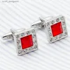 Cuff Links Cufflinks pour hommes Tomye XK23020 Luxury Red Crystal Square Couleur Couche de chemise de robe formelle Contrôle Couchette pour les cadeaux de mariage Y240411