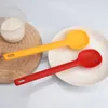 Cucchiai 1 pezzi manico lungo mescolare cucchiaio silicone multi -scopo per utensili da cucina zuppa per la casa accessori da cucina