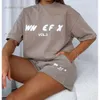 White Foxx Designer Tirm shirt Woman Impresso Inglês Letras de camiseta Branca FOXX Defina um novo conjunto de camisetas de duas peças de roupas esportivas elegantes