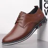 Sapatos casuais 2024 Tamanho grande da moda masculina Lear