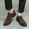 أحذية غير رسمية رجال رجال الأعمال Oxford Shoe Brand Suede Leather Vintage Lace-Up Classic Men Driving Wedding Male Dress