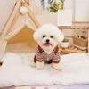 Abbigliamento per cani Abbigliamento per animali domestici carini abiti da gatto invernale addensato con anello di trazione finto per cani a quattro zampe