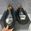 Chaussures décontractées printemps et automne à une bouche d'orteil rond haute fête de mode décorative en métal à talons épais