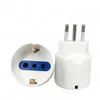 Bouche européenne de l'UE en Italie Standard Power Adapter Socket 10A Travel Converter AC 110 ~ 250V PUIGNE PLIGNE