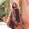 Bohemian vintage Chic Travel Poncho Capes z kapturem niebieskie kobiety jesień ciepły dzianin etniczny styl boho frędzle osnowy peleryna płaszcza