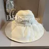 Bred Brim Bucket Hat Women Beach Sun Hatts Luxury Organza Mesh Hat Utsökt parti CAP Travel Ruffled Visir Hat