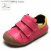 أحذية Sneakers Tonglepao خفيفة الوزن ومرنة مع مساحة كافية لاستيعاب الأصابع Baby Boys Girls Sports Q240412