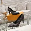 Talons hauts de haute qualité pour femmes Chaussures de robe de mode de luxe STILLETTO SAUVAISSEMENTS PRESOLD PRESOLD POINDE Designer Posting Color Wedding Shoe