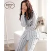 Heimkleidung Bey Yan Long Sleeved Ladies 'Baumwollpyjamas gestreiftes Damen -Strickjacken Möbelkleid Fashion Revers Anzug