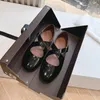 Designer Shoes Ballet Shoes Flat Hollow Out women's luxury designers Leather factory footwear with box