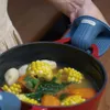 Rękawiki piekarnika z wiszącą otworem w wysokiej temperaturze odporne na rękawiczki przeciw scenowi do pieczenia w kuchni silikonowe anty-gorące do ciepła ciepła