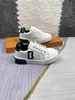 Populaire baby sneakers contrast letter logo kinderschoenen maat 26-35 doosbeveiliging zwart en witte jongens casual schoenen 24 april