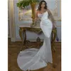 Robe de mariée de sirène satinée de luxe avec train détachable Train arabe charmant Brides Brides sans manches Crystal Crystal Chapel Train Forme de mariée formelle