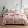 Beddengoed sets 21 4pcs/set zoete perzik thema comfortabel katoenen set bed dekter voor vrouwen kawaii meisje dekbedovertrekplaatje