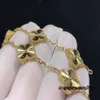 2024 Luxury Van Clover Designer Bracelet Pearl 4 Leaf 18k Gold Laser Brand Bangle Charm Bracelets Necklace Earrings Wedding W5wh