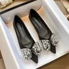 Casual Shoes Diamond Flat Bottom Shallow Pointed 2024 Ladybugs inte trötta fötter plus storlek 41-43 mjuk