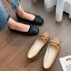 Casual skor varumärkesdesign vävt mönster balett platt kvinna mjuk sula bowknot ballerina damer flätade grunt loafers