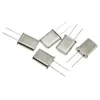 10PCS HC-49Uパッシブクォーツ発振器1.8432/2M 2.4576M 6MHz 12インライン2ピンクリスタル共振器