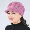 Visors 1pc Chapeaux de visière d'hiver pour femme épaisse plus courte courte en tricot Girls Automne Metal Embellish Hat solide chaud Bonnet décontracté