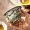 Kopjes schotels handgeschilderde beker Chinees antieke pruimen aardewerk ouden theeset teaeweer keramische openingsmokken voor ceremonie