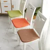Chaise de salle à manger domestique en lin à la maison moderne épaississer le tapis de tabouret de bureau universel de couleur un padt de bureau universel de quatre saisons