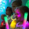 60sts LED FOAM Glow Sticks Flashing Glow Batongs Cheer Tube Glow in the Dark Wedding Party Supplies 3 lägen blinkande sticklekar 240407