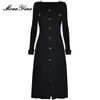 Abiti casual Moaayina Autunno Designer Autunno Black Vintage Knitting Dress Women's O Neck Single Single Elastic Waist Slim Long