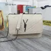 Moda kadınlar crossbody çanta ünlü klasik tasarımcı haberci bayan çapraz vücut çantaları çanta çantası çanta çantası siyah altın gümüş zincir deri