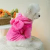 犬のアパレル猫の服をきれいに掃除しやすい暖かい居心地の良いぬいぐるみ4本足の豚コートのための小さな犬のための冬冬