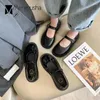 Casual Shoes Mattejapanned Leather Mary Janes Woman Heart-Shaped Flats Buckle Band Loafers College Girls Lolita Women Espadrilles 2024