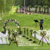 Décoration de fête or blanc u / coeur / anneau rond en métal en métal arc arc de mariage de mariage décoration de support de fleur artificielle étagère