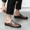 Casual schoenen zomer mannen half loafers mode ademende slippers man man buiten krokodil patroon muildieren koel voor lederen sandaal
