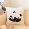 Kudde panda täcker mjuk elfenben sammet vit svart broderi kinesiska söta djur hem kussin soffa stol dekoration